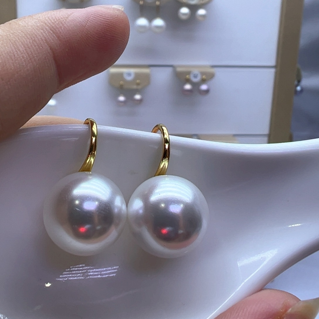 18K金镶嵌淡水珍珠耳饰