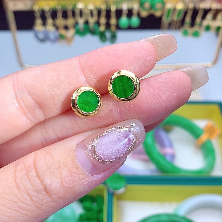 翡翠颈饰银S925镶嵌翡翠