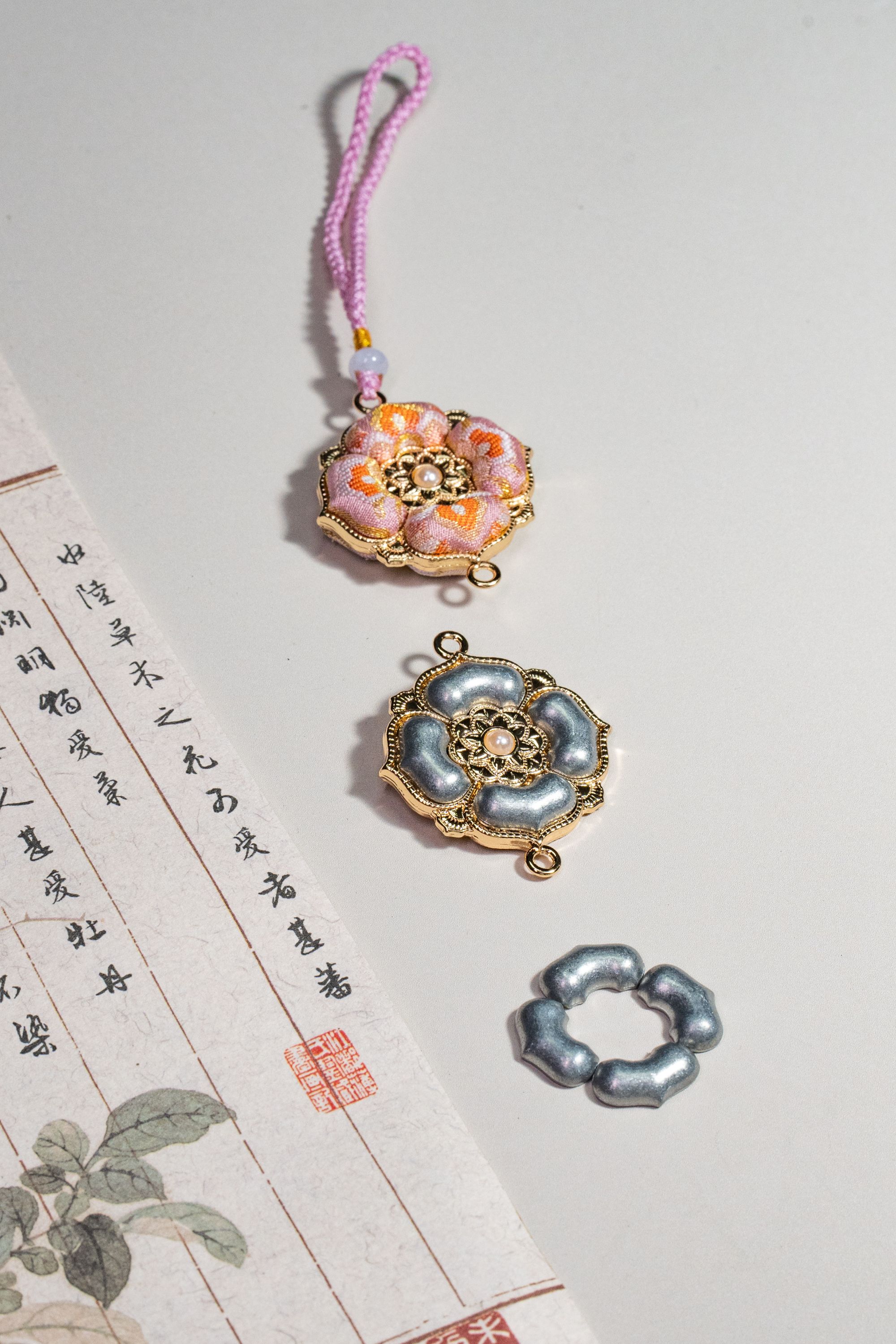 宋锦宝相花DIY带盖底胚底托挂饰配饰挂件包挂吊坠手工材料包