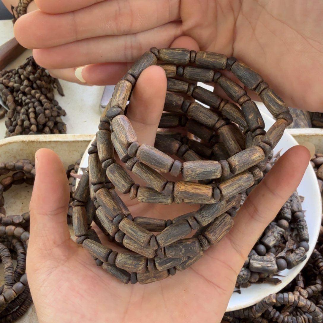 沉香碎屑沉香单圈张勺子沉水桶珠6克多样性发一