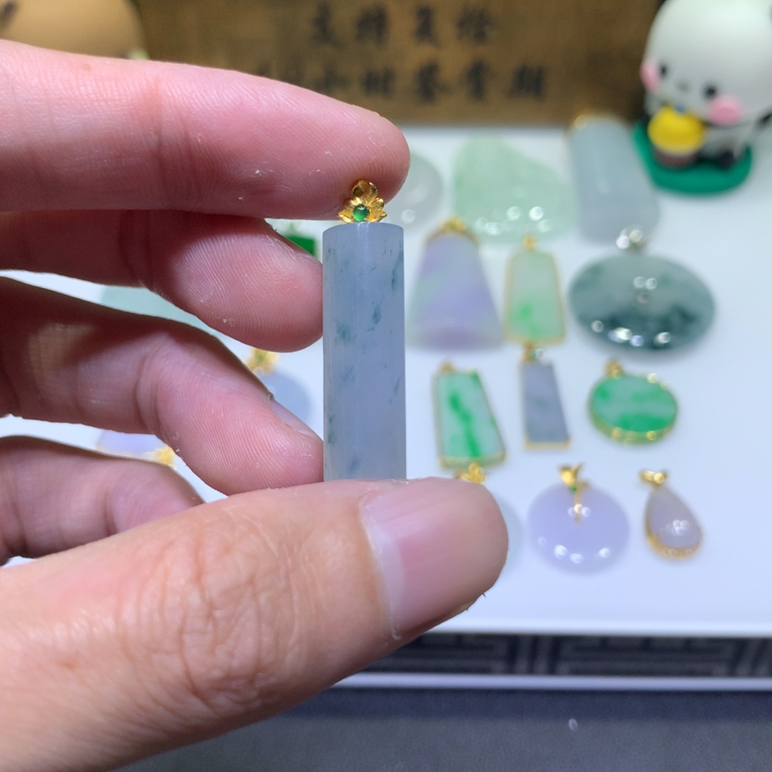翡翠18K金镶嵌吊坠(不含链)