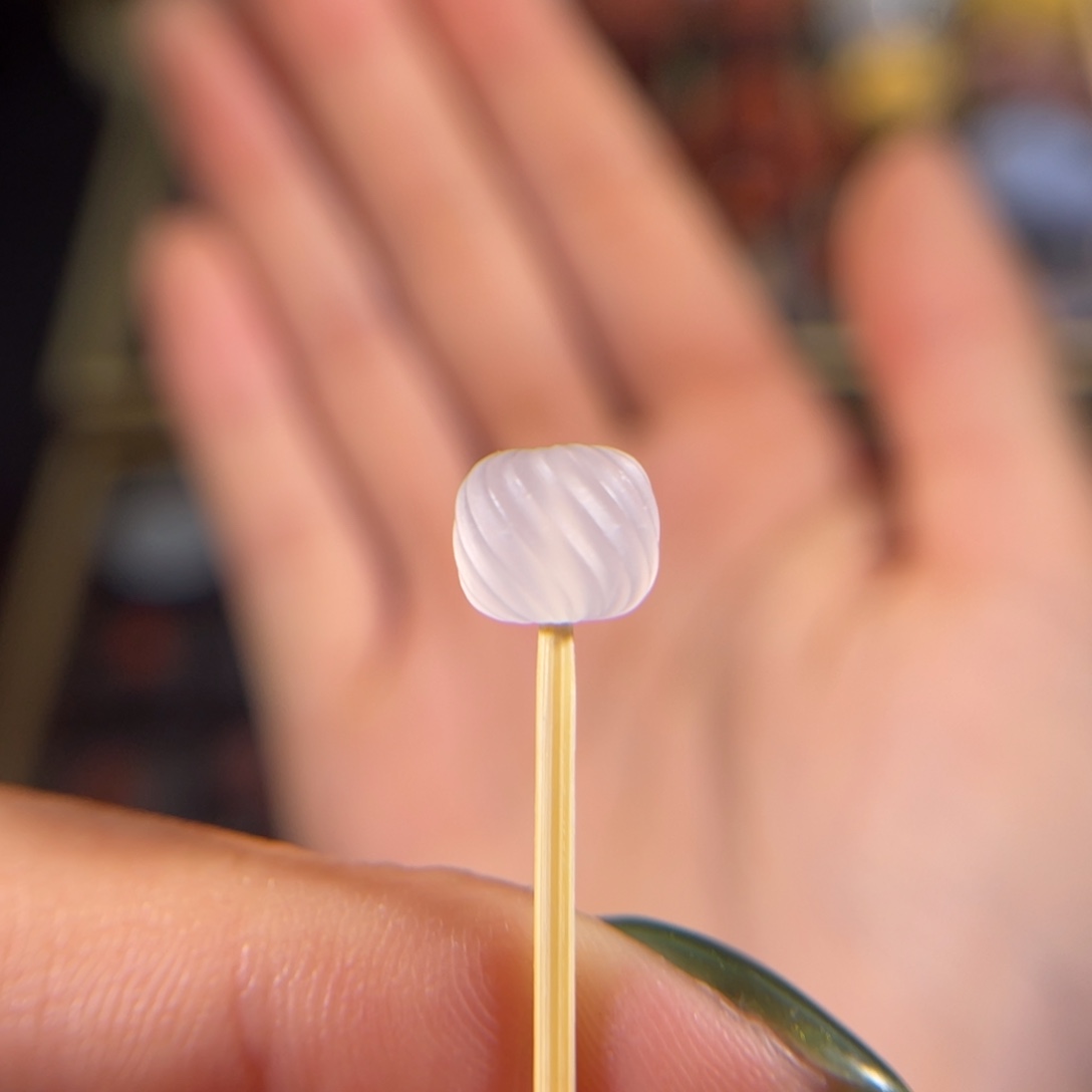 玛瑙/玉髓荔枝冻 纽棱珠8.3*7.2mm未镶嵌不退不换