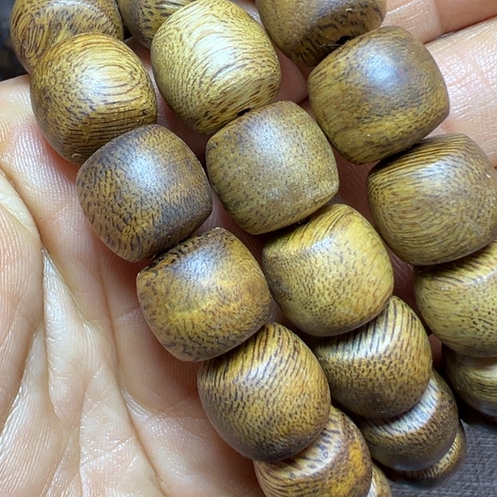 沉香沉香碎屑1.3鼓珠单圈12.2克