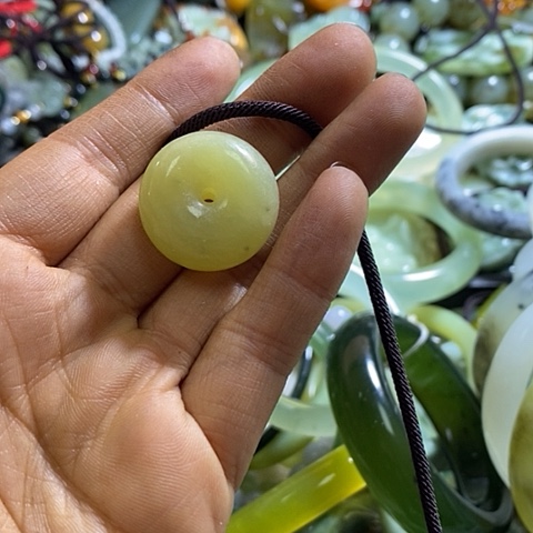 岫玉颈饰未镶嵌多样性发货