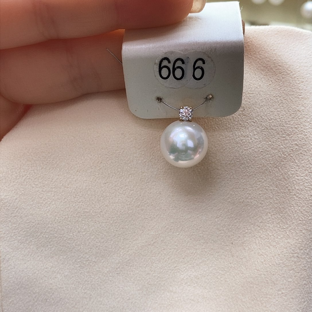 淡水珍珠吊坠18K金镶嵌