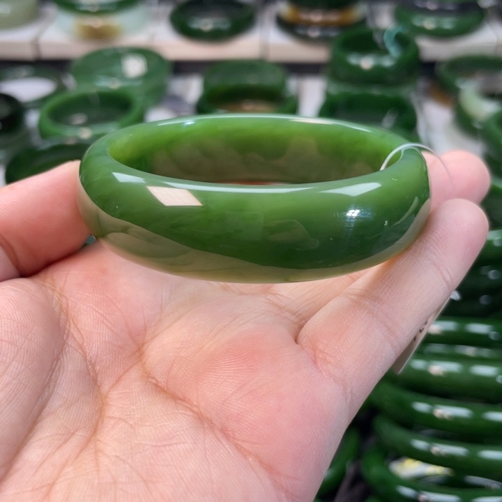 和田玉（碧玉）手镯未镶嵌