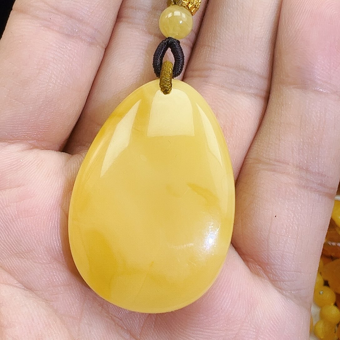 蜜蜡颈饰未镶嵌水滴11克
