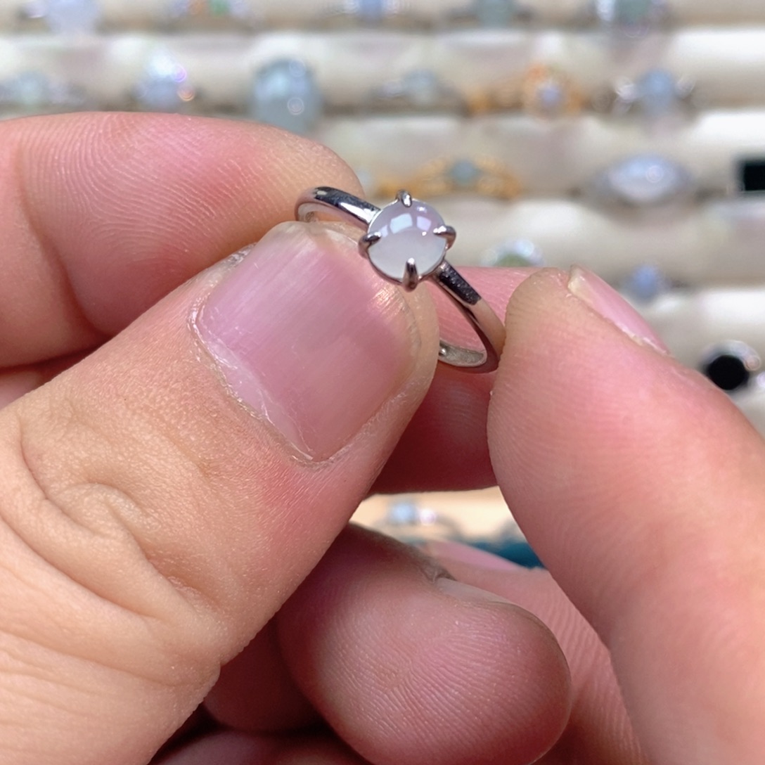 翡翠未镶嵌戒指翡翠