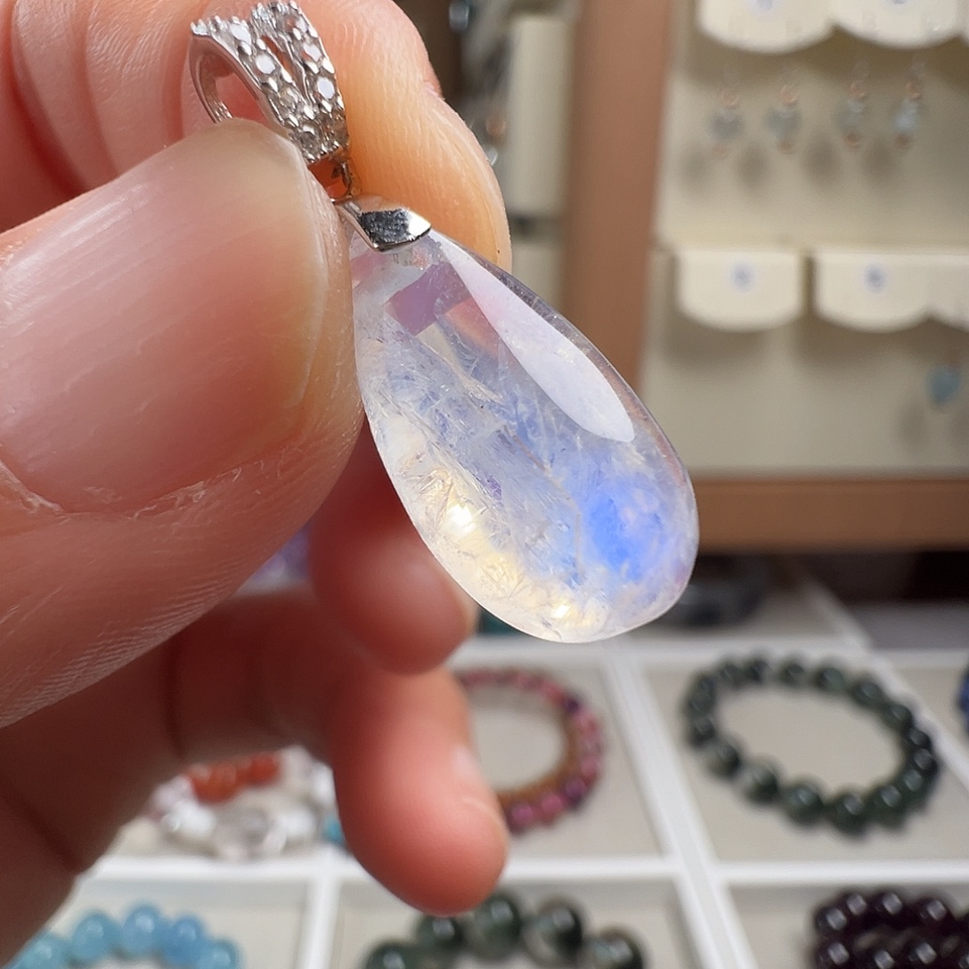 颈饰长石银S925镶嵌天然蓝光月光石