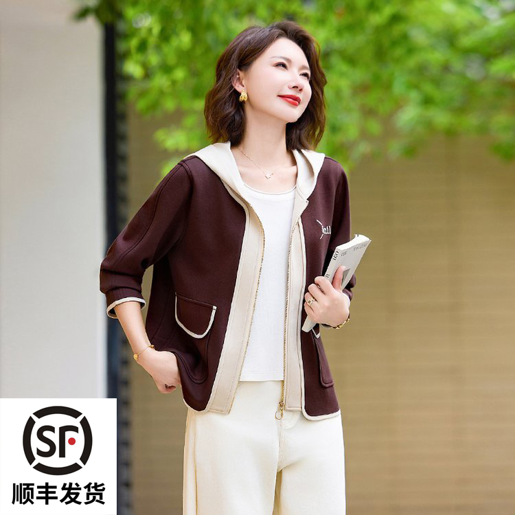 妈妈秋装外套女新款中老年女装春秋洋气连帽卫衣宽松休闲夹克上衣