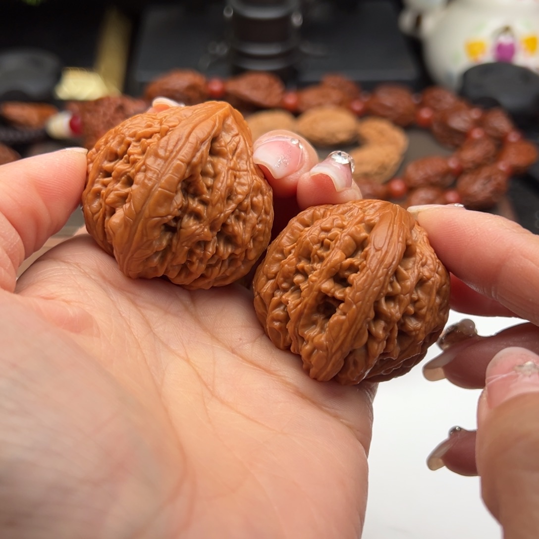 文玩核桃把件虎头王45