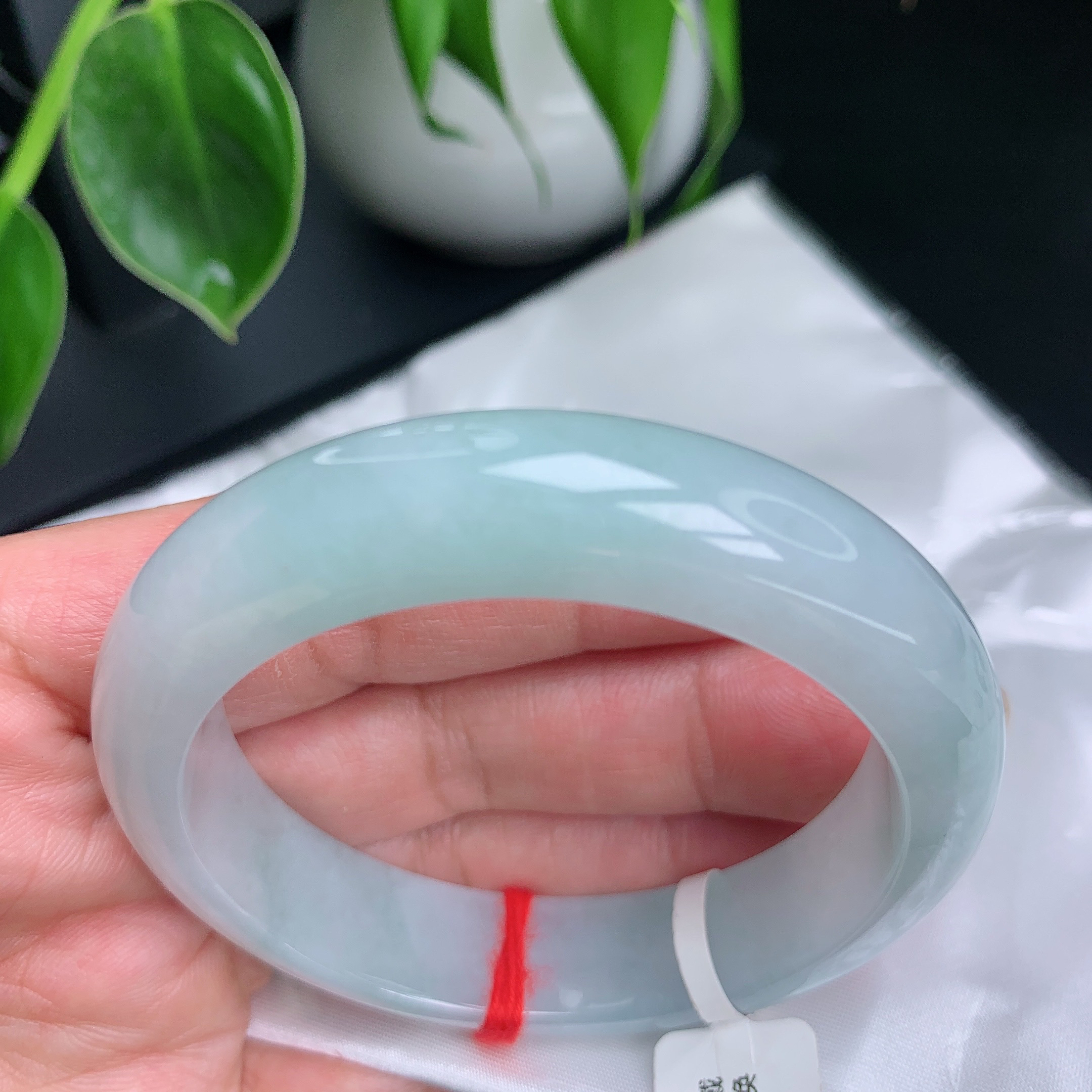 缅甸天然翡翠A货正圈53