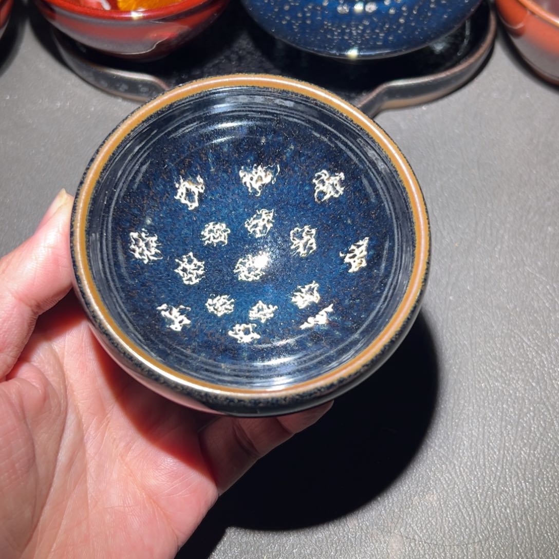 茶盏你们吃嘛你在那呢吃吧