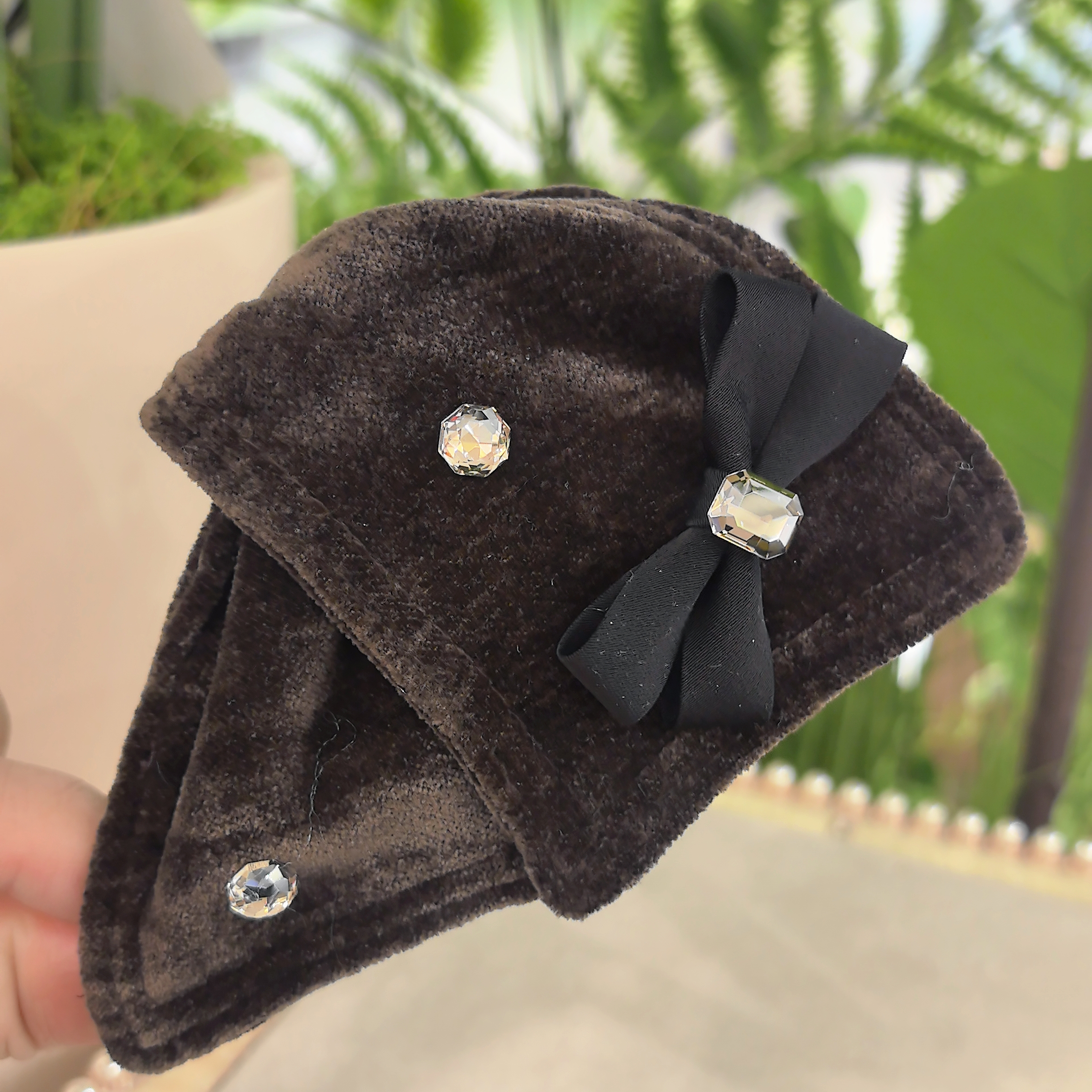 精品水晶新款精致咖色丝绒点钻蝴蝶结十三公分贝壳抓夹WM-688