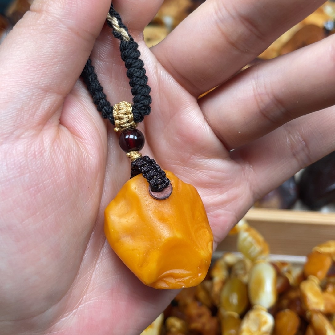 蜜蜡珠宝奇石未镶嵌