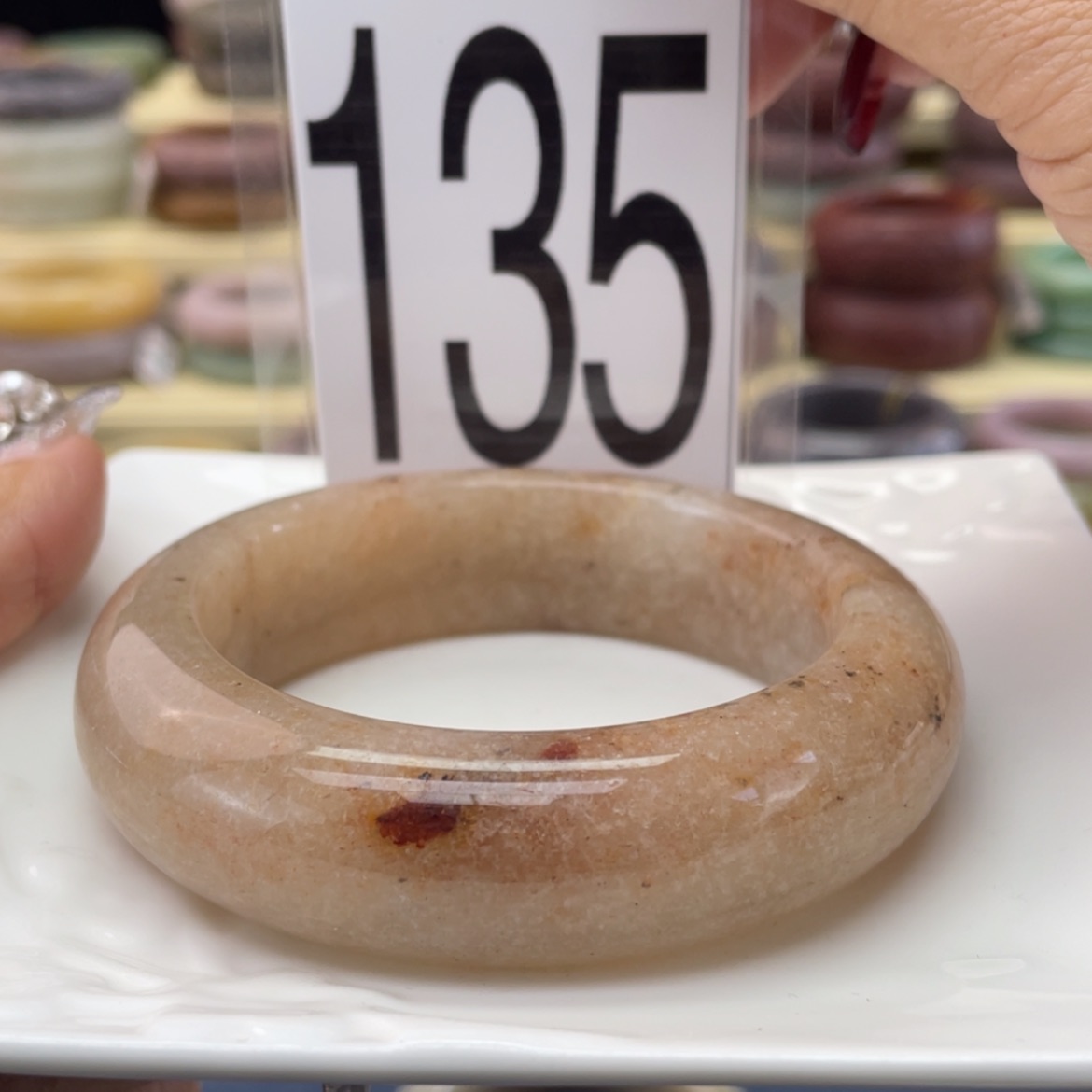 【闪购商品】石英质玉手镯未镶嵌