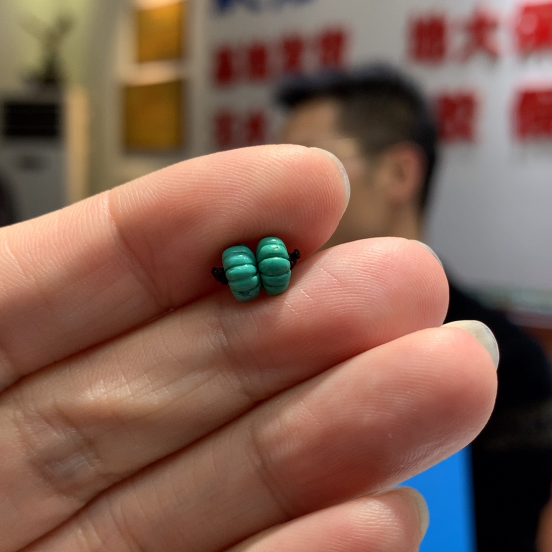 绿松石配饰未镶嵌