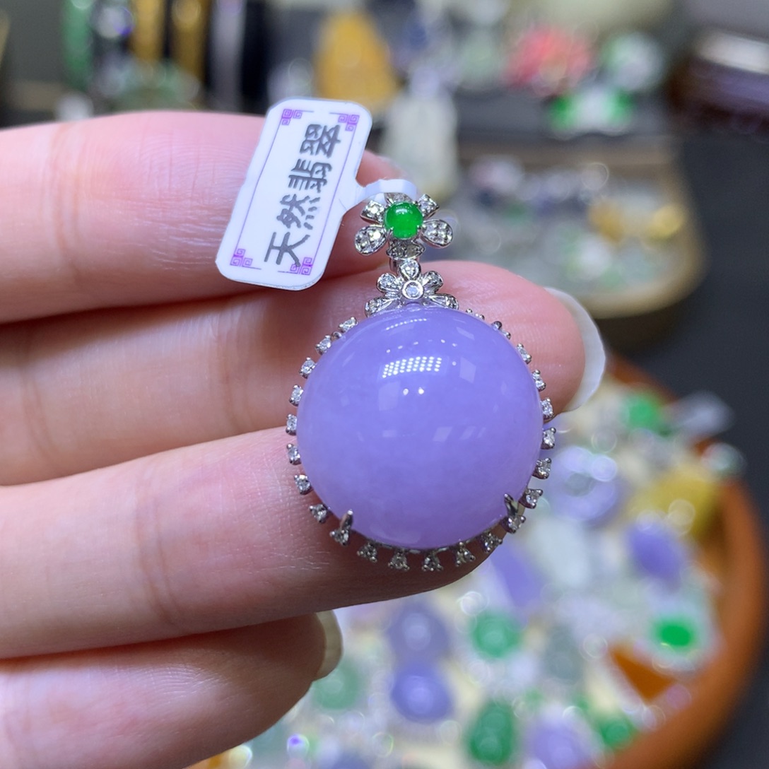 翡翠颈饰18K金镶嵌翡翠吊坠项链