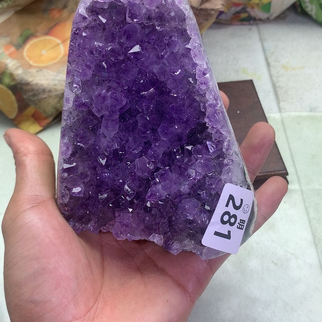 水晶大型摆件（非配饰）未镶嵌