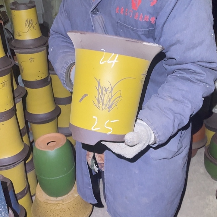 紫砂花盆紫砂花盆和小