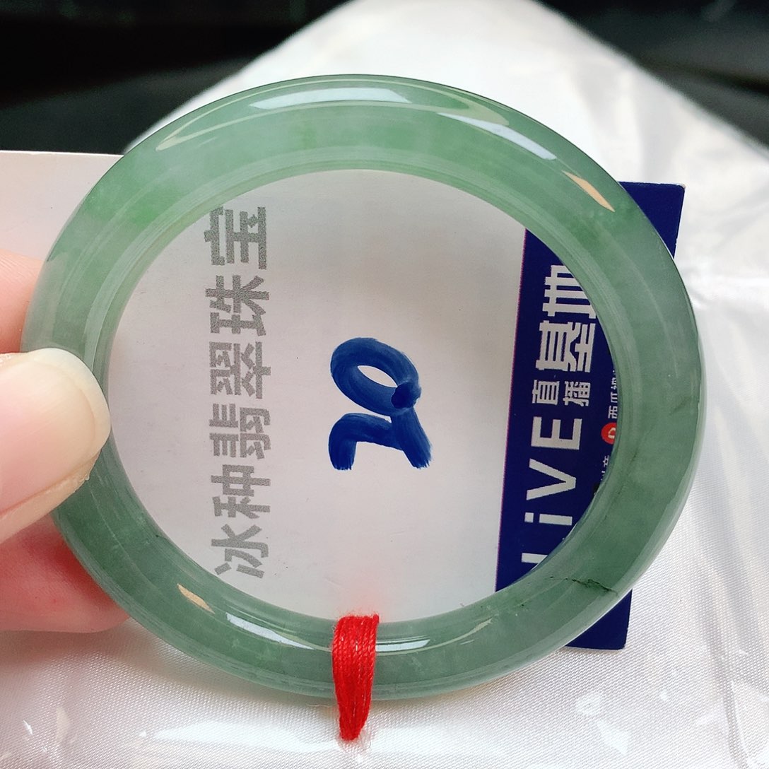 翡翠手镯未镶嵌缅甸天然A货翡翠手镯