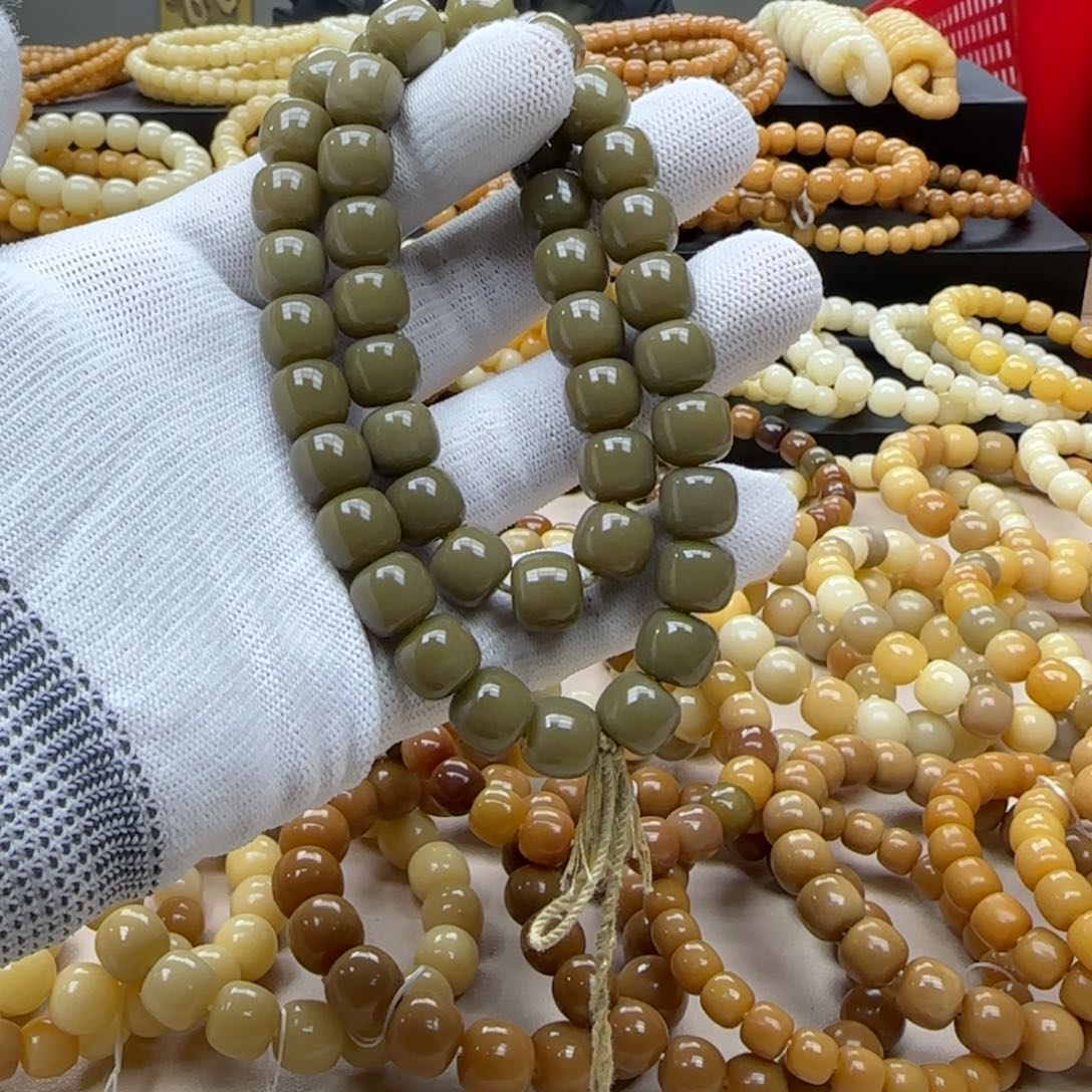 手串菩提根/象牙果10.11  5年 鬼工 手持