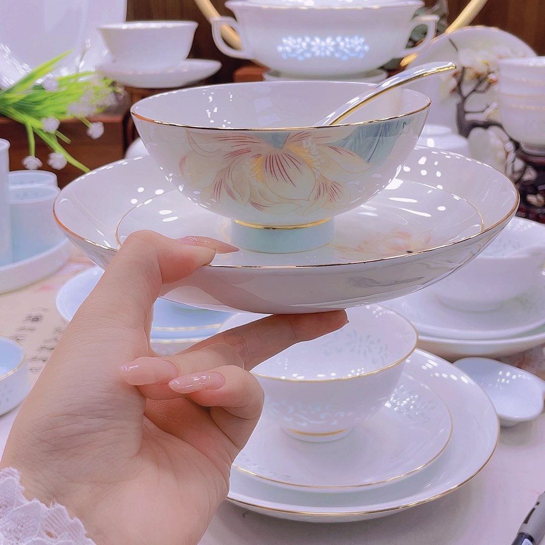 瓷景德镇陶瓷荷花套装