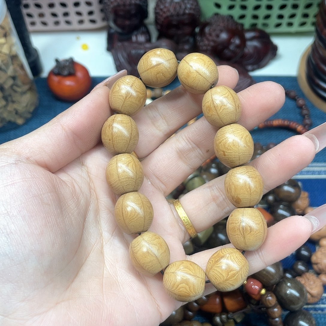 维腊木（绿檀）无事牌