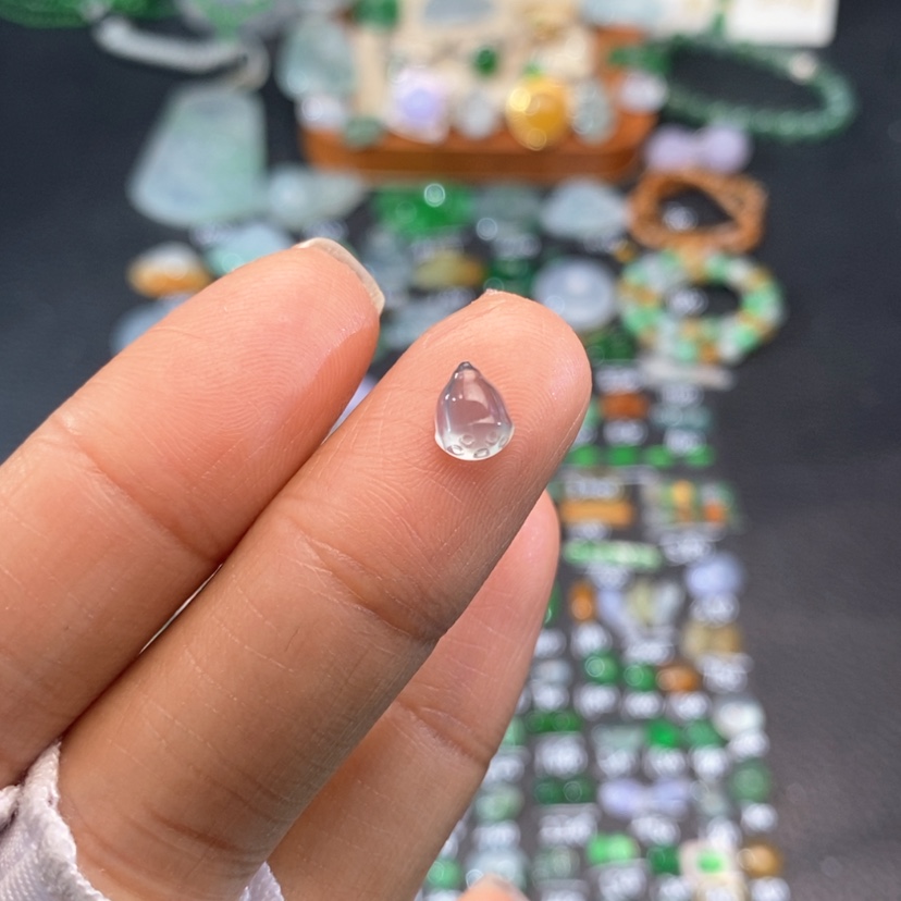 【闪购商品】翡翠挂件未镶嵌莲蓬