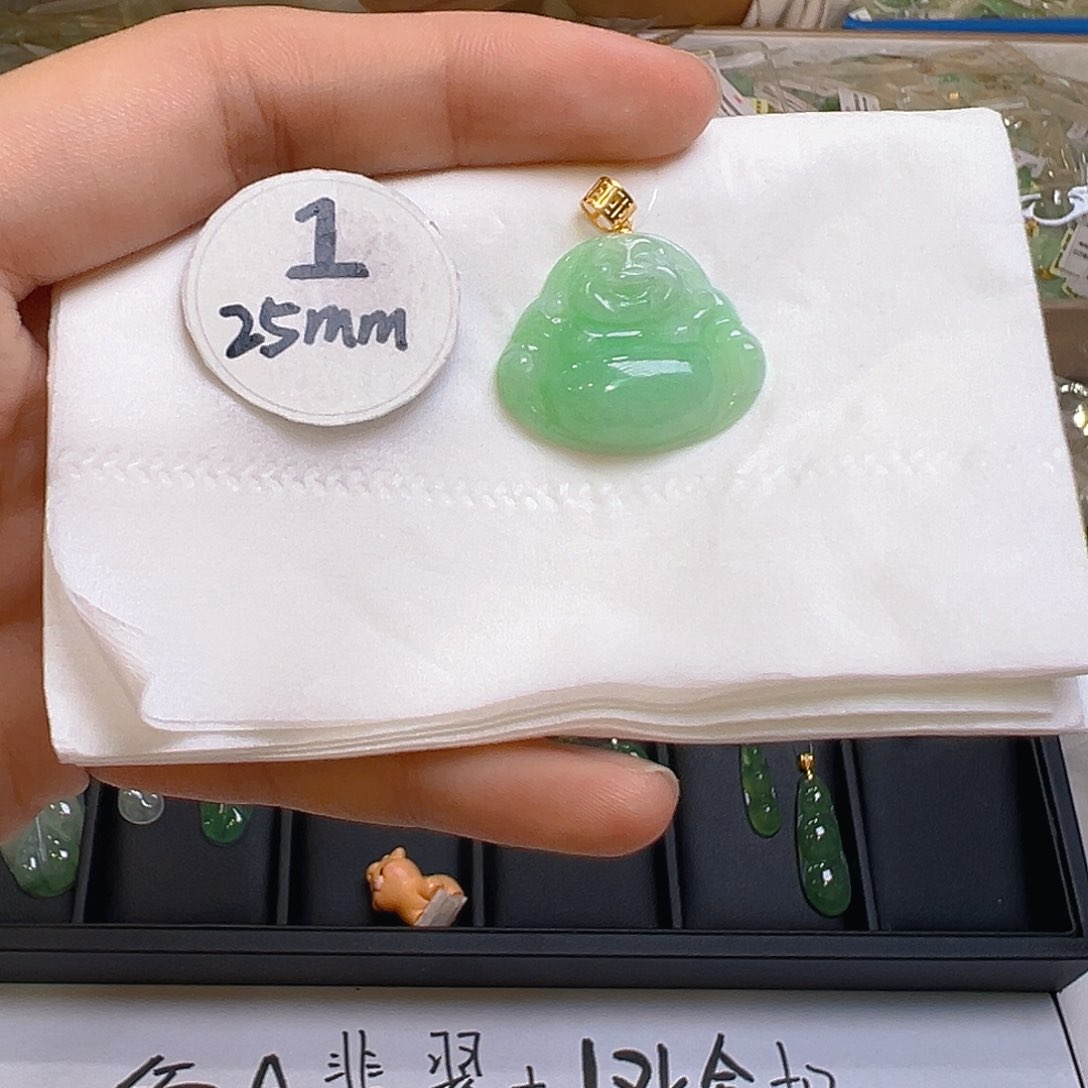 翡翠吊坠(不含链)18K金镶嵌翡翠