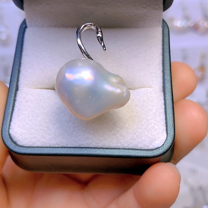 淡水珍珠颈饰合金