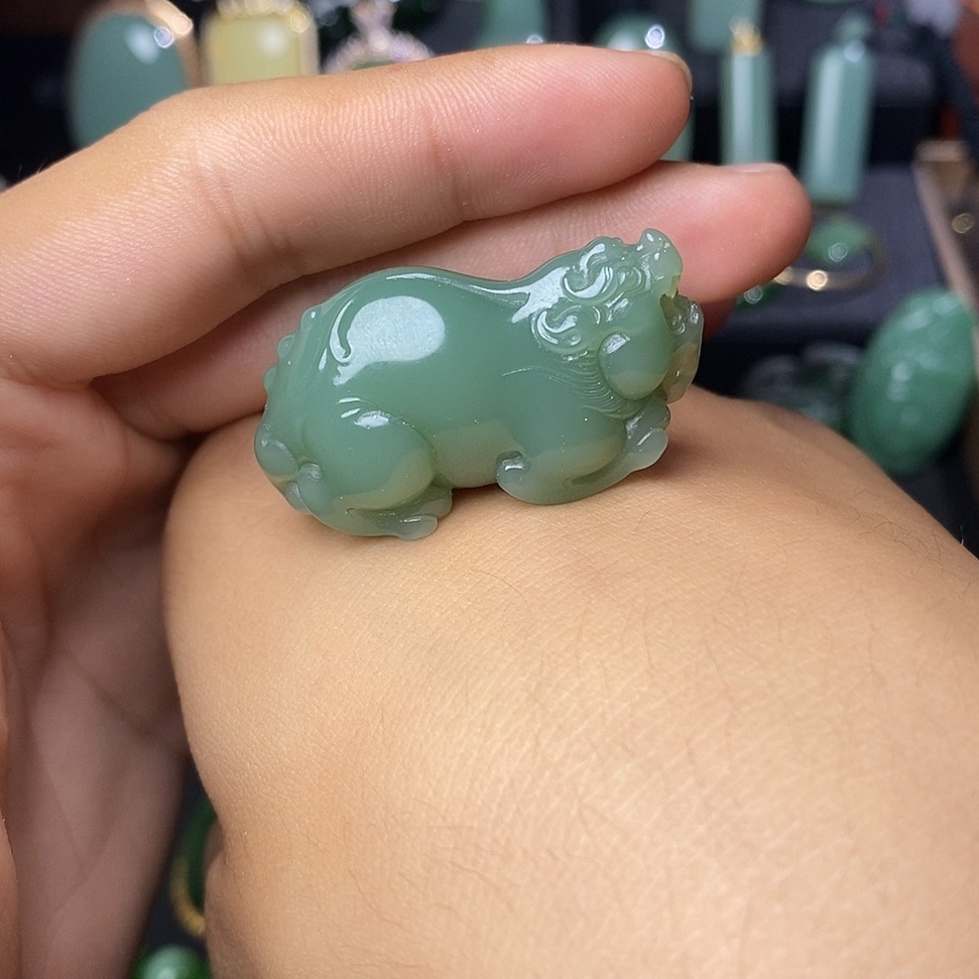 吊坠(不含链)未镶嵌和田玉（碧玉）