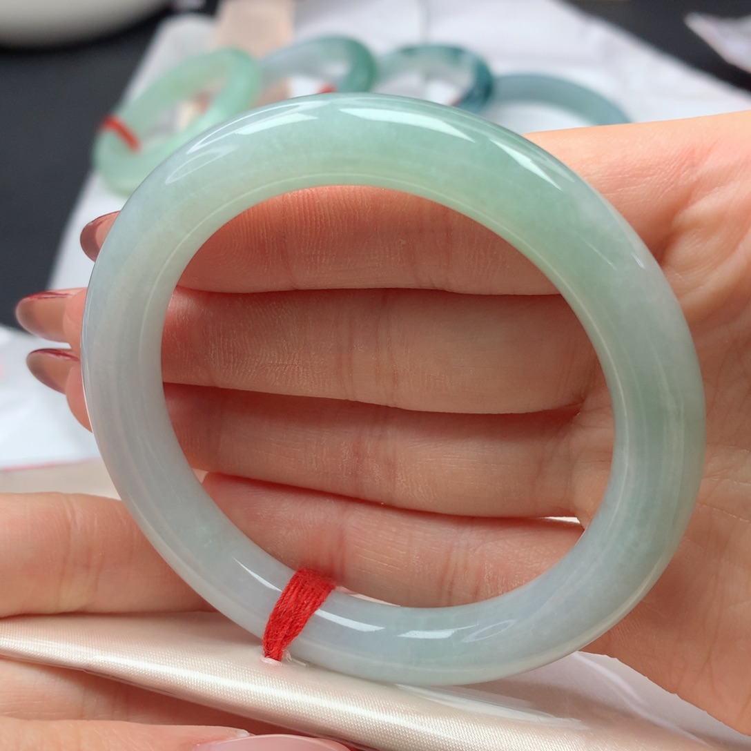 翡翠手镯未镶嵌55圆条