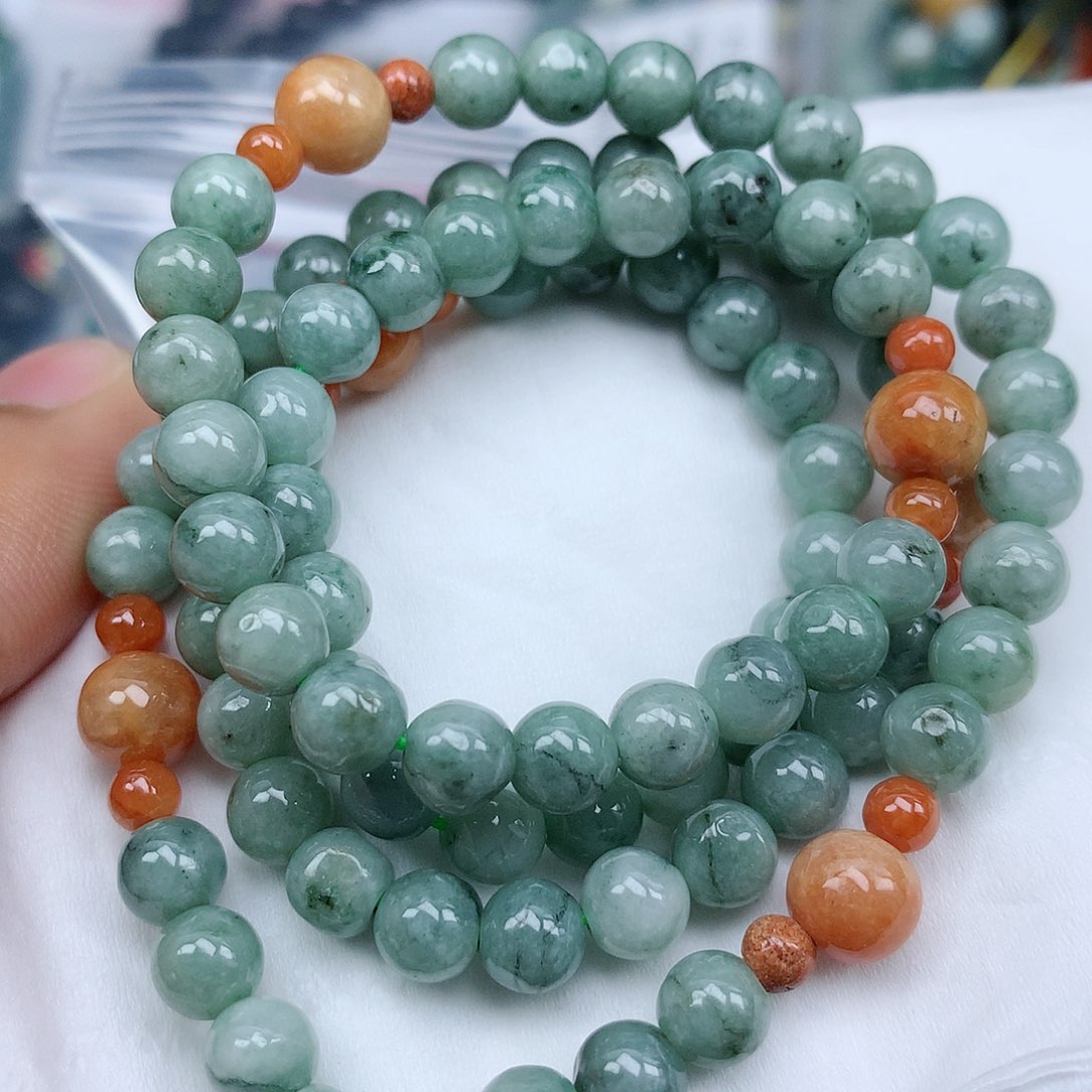 翡翠颈饰未镶嵌手串