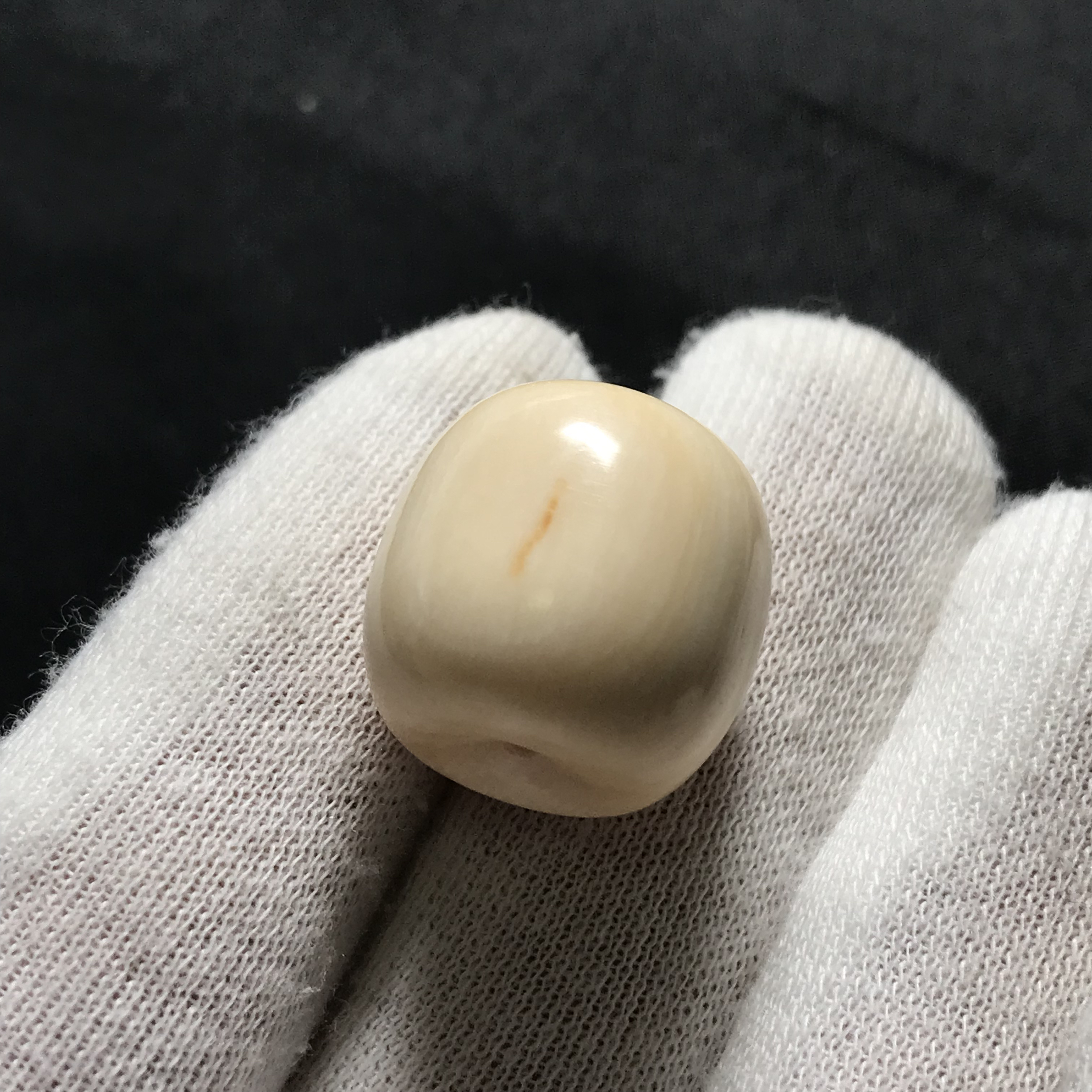 B22441 皮桶珠喇叭孔 只做天然猛犸牙