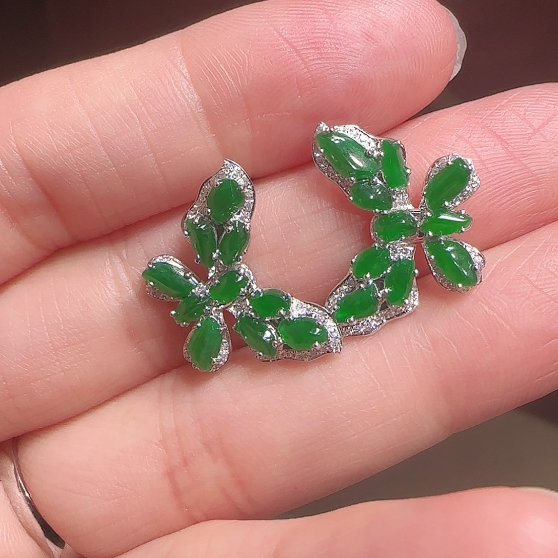 翡翠18K金镶嵌耳钉