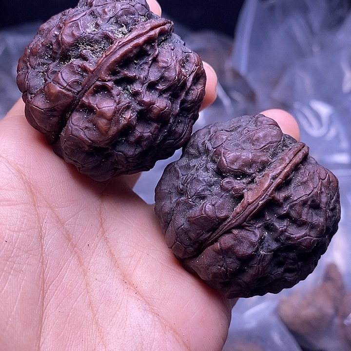 浪***子文玩核桃把件   84