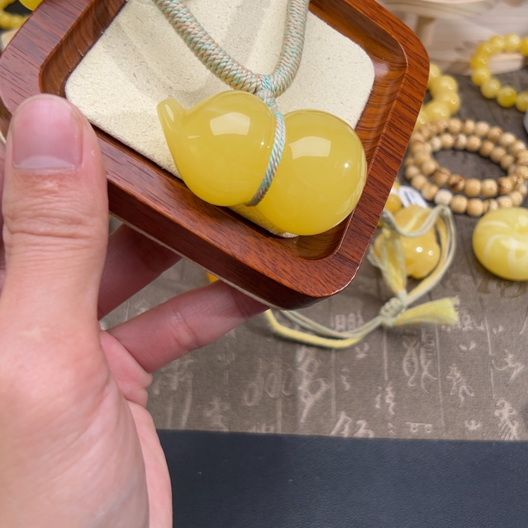 琥珀珠宝奇石未镶嵌琥珀蜜蜡88