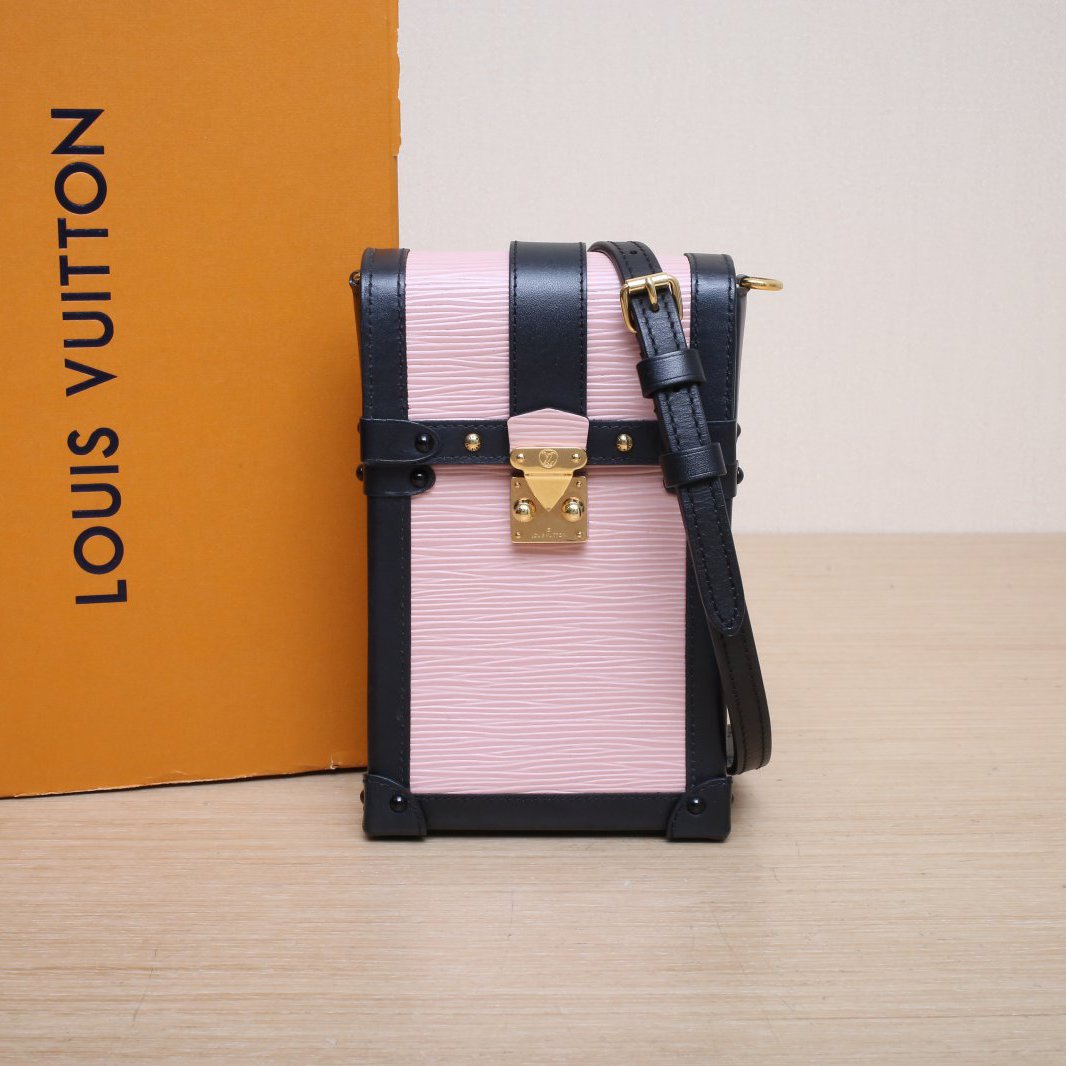 95新 LouisVuitton/路易威登 斜跨包 粉色 牛皮 2019 P225173933