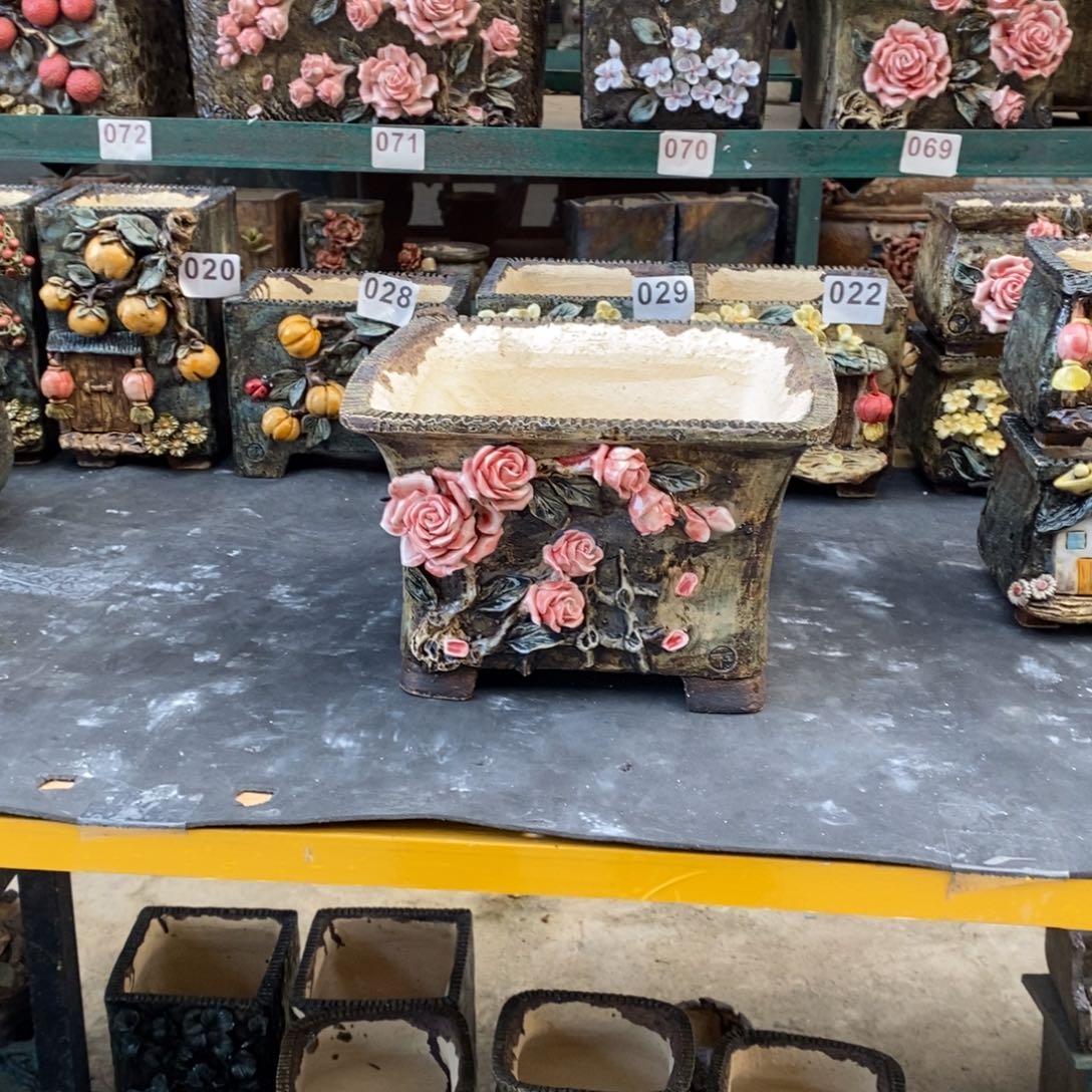 红陶青藤花器多肉花盆