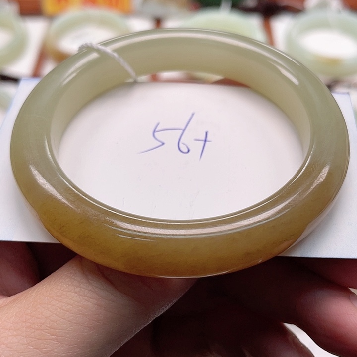 未镶嵌手镯和田玉l***宝