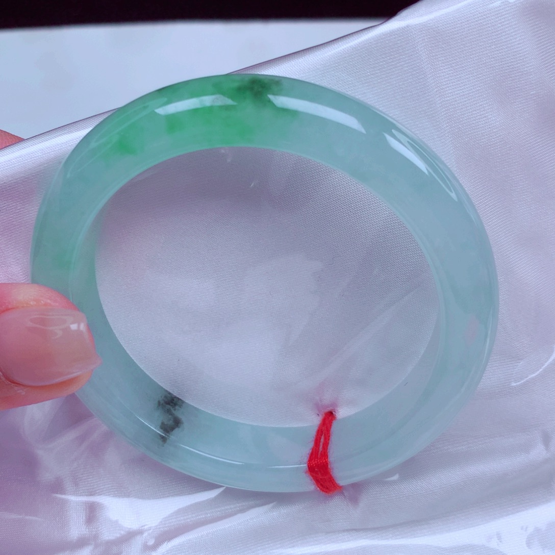 翡翠未镶嵌手镯手镯