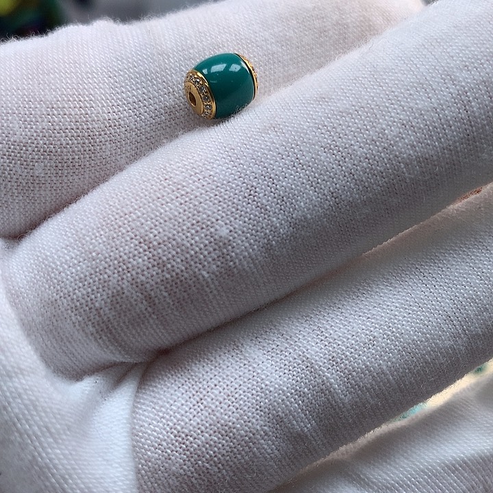 绿松石配饰18K金镶嵌