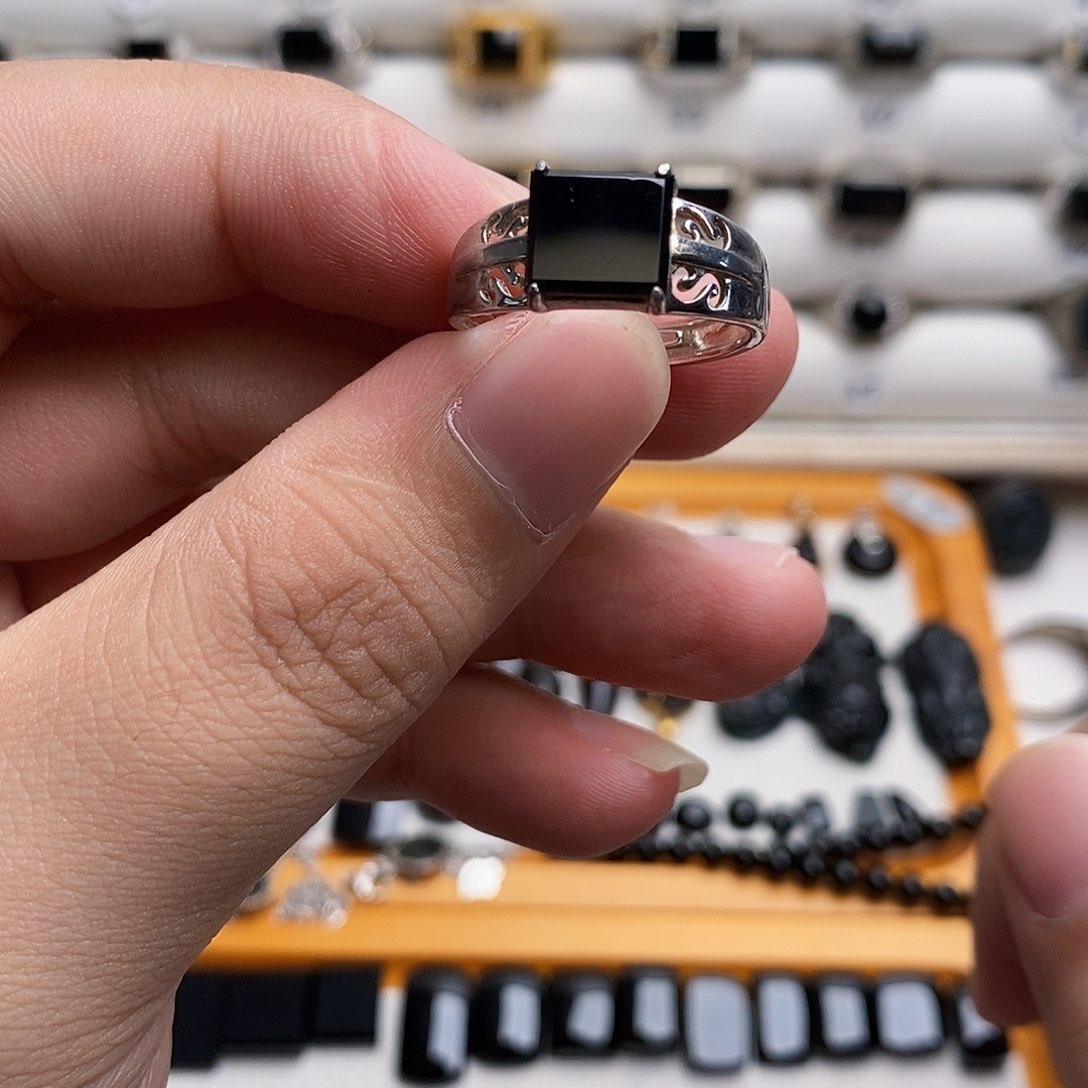 银S925镶嵌戒指翡翠