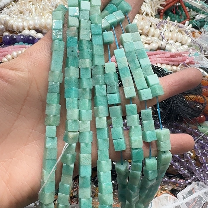 玛瑙/玉髓未镶嵌珠宝半成品一条6mm天河石