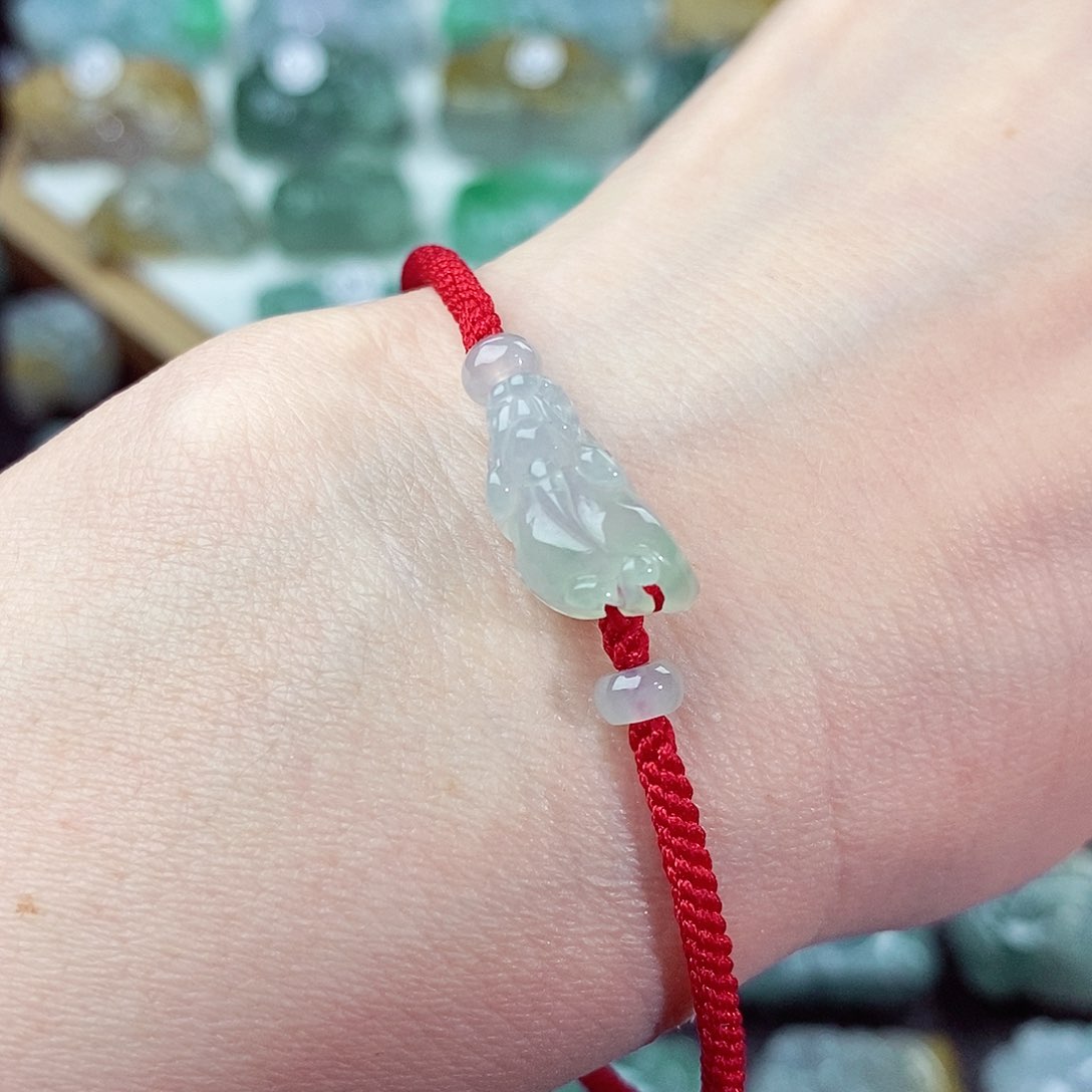 翡翠颈饰未镶嵌天然