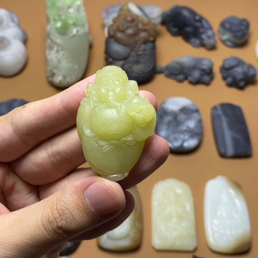 和田玉挂件定制未镶嵌