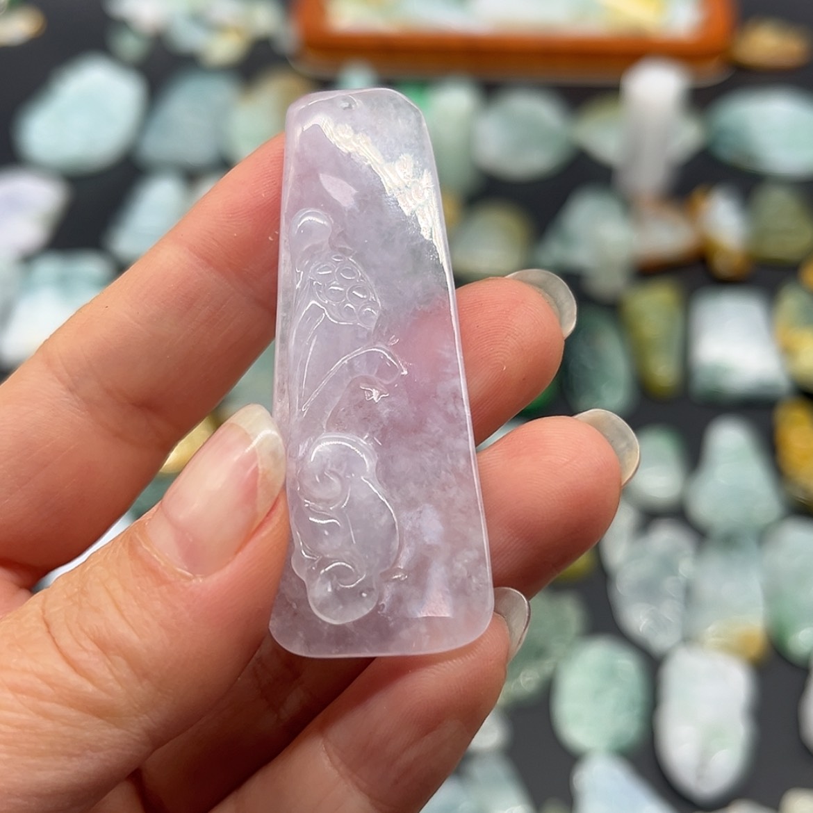 【闪购商品】翡翠颈饰未镶嵌莲蓬如意