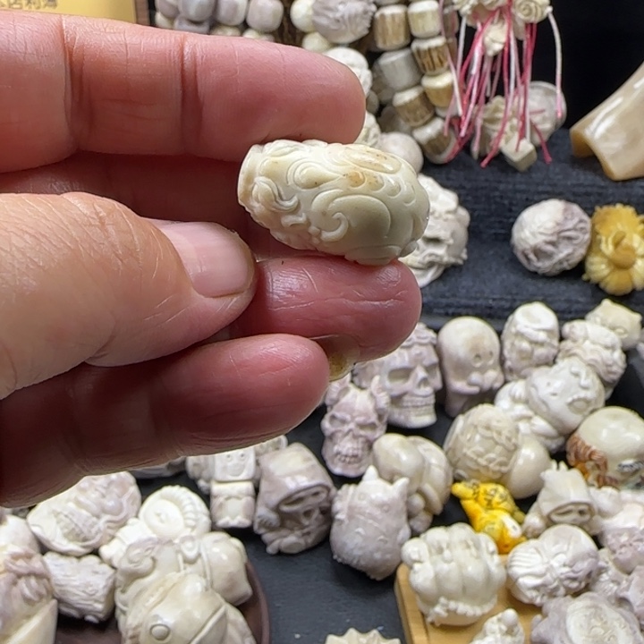 拱***欢非金属鹿角雕刻手球补差价