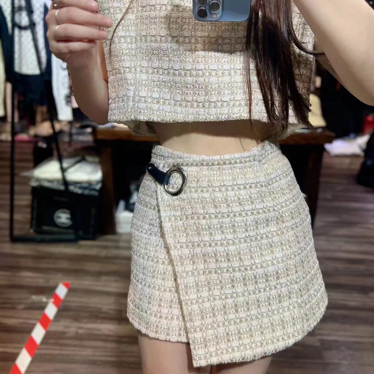 未使用 LouisVuitton/路易威登 LV卡其色围裹式短裙半身裙 36码